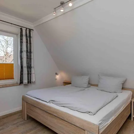 Haus Hoch Am Wind 6 Апартаменты *